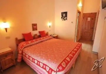 ホテル Silene Parking And Garage ボルミオ