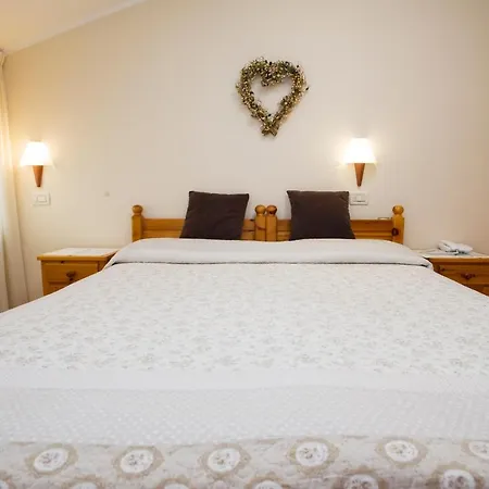 Silene Parking And Garage Hotel 3*